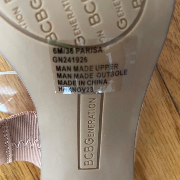 BCBGeneration Women's Parisa Block-Heel Vinyl Dress Sandals (Size 6M) - Picture 3 of 3